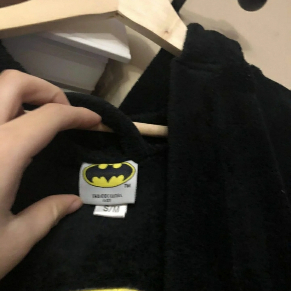 Batman Robe - Picture 6 of 6